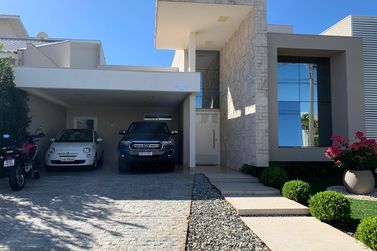 Casa &agrave; venda - 453m&sup2; - Condom&iacute;nio Residencial Ecoville