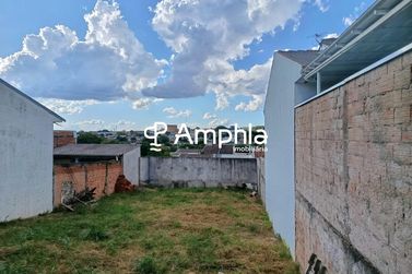 Terreno &agrave; venda - 250m&sup2; - Santa Felicidade
