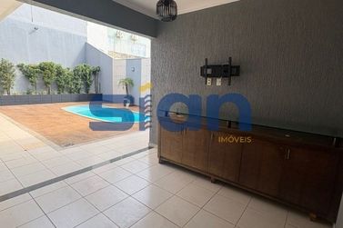 Casa para alugar - 360m&sup2; - Jardim Tamoio
