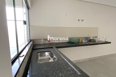 Sobrado &agrave; venda - 247m&sup2; - Zona V