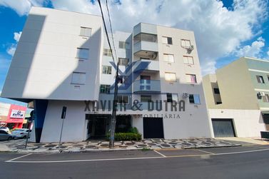 Apartamento &agrave; venda - 80m&sup2; - Zona III - Edif&iacute;cio California