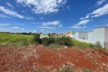 Terreno &agrave; venda - 270m&sup2; - JARDIM PINHEIRINHO