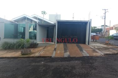 Casa &agrave; venda - 140m&sup2; - PARQUE BANDEIRANTES