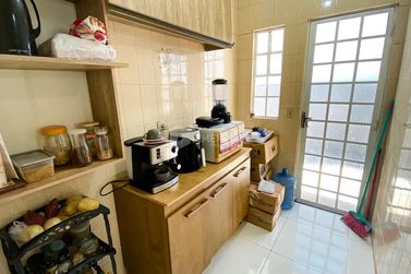 Casa &agrave; venda - 202m&sup2; - Zona Armaz&eacute;m