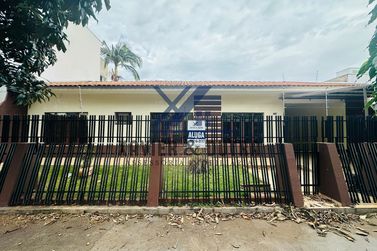 Casa para alugar - 137m&sup2; - Zona II