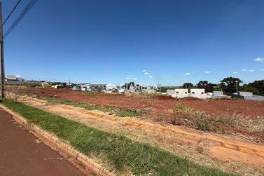 Terreno &agrave; venda - 250m&sup2; - JARDIM PANORAMA