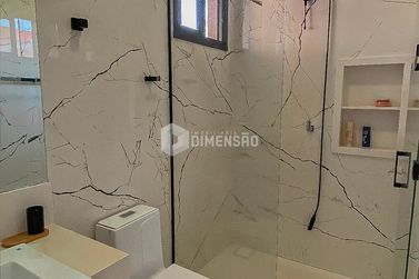 Sala Comercial &agrave; venda - 342m&sup2; - Centro