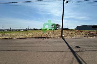 Terreno &agrave; venda - 376m&sup2; - CONJUNTO PATRIM&Ocirc;NIO UMUARAMA