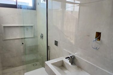 Casa &agrave; venda - 168m&sup2; - Paysage Essenza Condom&iacute;nio