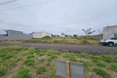 Terreno &agrave; venda - 216m&sup2; - Parque Metropolitano