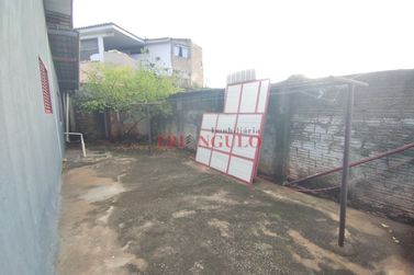 Casa para alugar - ZONA VI