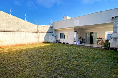 Casa &agrave; venda - 137m&sup2; - Jardim Paris