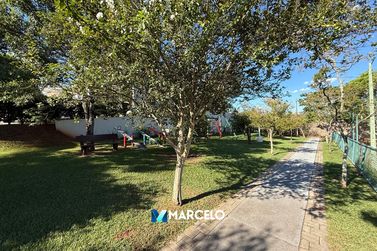 Terreno &agrave; venda - 610m&sup2; - Zona III