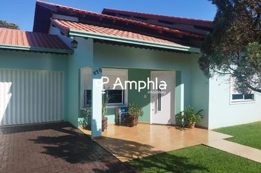 Casa &agrave; venda - 180m&sup2; - Centro