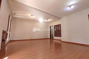Casa &agrave; venda - 232m&sup2; - VILA INDUSTRIAL