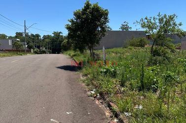 Terreno &agrave; venda - 136m&sup2; - PARQUE ILHA DA MADEIRA