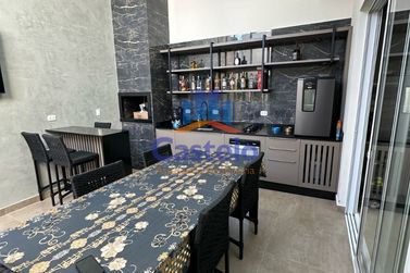 Casa &agrave; venda - 200m&sup2; - Condominio Residencial Ecoville