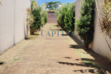 Ch&aacute;cara &agrave; venda - 2m&sup2; - Jardim Estancia II