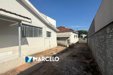 Sal&atilde;o Comercial &agrave; venda - 525m&sup2; - Zona I