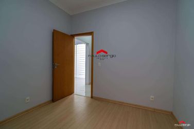 Casa &agrave; venda - 150m&sup2; - Jardim Santa Clara