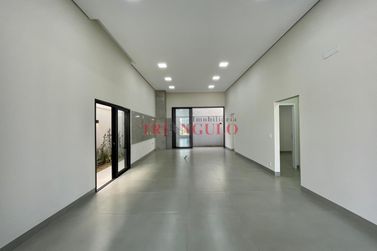Casa &agrave; venda - ZONA I