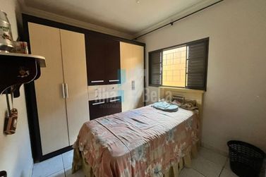 Casa &agrave; venda - Zona V