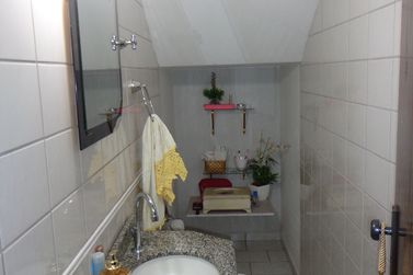 Sobrado &agrave; venda - 247m&sup2; - Zona 2