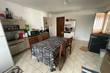 Casa &agrave; venda - 96m&sup2; - CONJUNTO RESIDENCIAL OURO PRETO