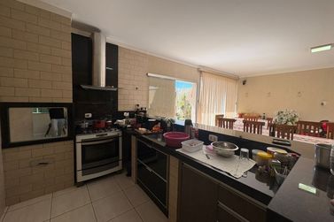 Casa &agrave; venda - 420m&sup2; - JARDIM SUZUKI