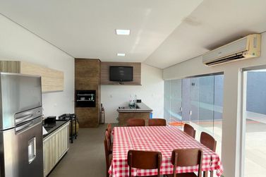 Casa &agrave; venda - 360m&sup2; - Jardim Indai&aacute;