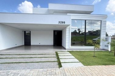 Sobrado &agrave; venda - 250m&sup2; - Condom&iacute;nio Residencial Royal Garden