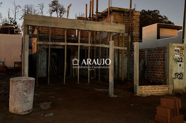 Casa &agrave; venda - 59m&sup2; - Jardim Santiago