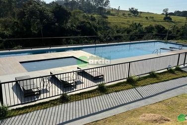 Terreno &agrave; venda - 252m&sup2; - Res. Paysage Unique