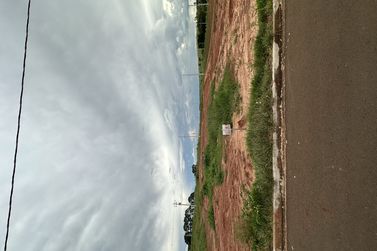 Terreno &agrave; venda - 300m&sup2; - Centro