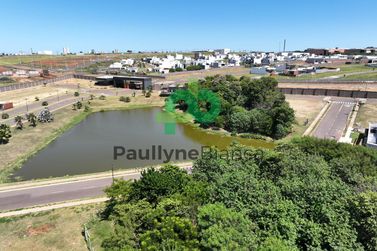 Terreno &agrave; venda - 400m&sup2; - Condominio Golden Lake