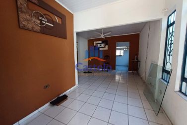 Casa &agrave; venda - 180m&sup2; - Parque San Remo III