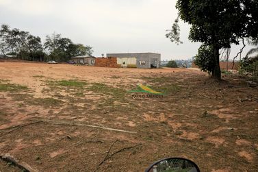 Ch&aacute;cara &agrave; venda - 2500m&sup2; - PARQUE LAGO AZUL