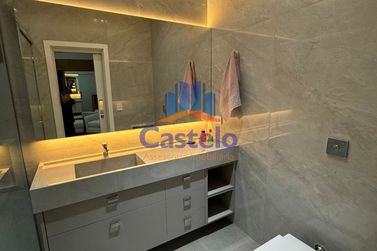 Casa &agrave; venda - 260m&sup2; - ZONA VII