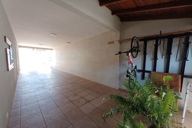 Casa &agrave; venda - 420m&sup2; - Zona I