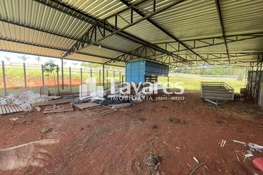 S&iacute;tio &agrave; venda - 167000m&sup2; - Centro