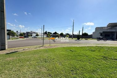 Terreno &agrave; venda - Condom&iacute;nio Jardins de Versailles