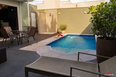 Sobrado &agrave; venda - 338m&sup2; - Ecoville Residence
