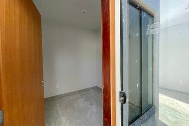 Casa &agrave; venda - 183m&sup2; - 
