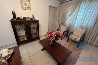 Casa &agrave; venda - 252m&sup2; - Zona I-A