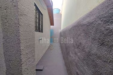 Casa para alugar - Parque Tarum&atilde;