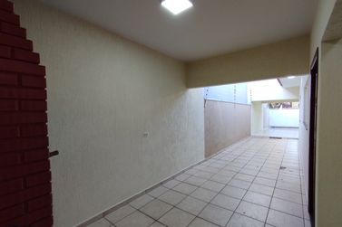 Casa &agrave; venda - 144m&sup2; - ZONA III