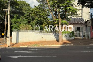 Terreno &agrave; venda - 107m&sup2; - Zona I
