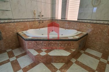Casa para alugar - 380m&sup2; - Zona I