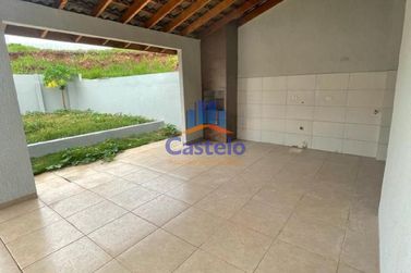 Casa &agrave; venda - 70m&sup2; - Jardim San Martim