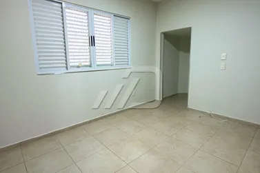 Sobrado &agrave; venda - 180m&sup2; - Zona I